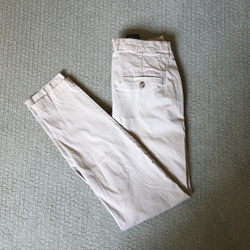 EUC H&M Cropped Chino Pants - Size 4